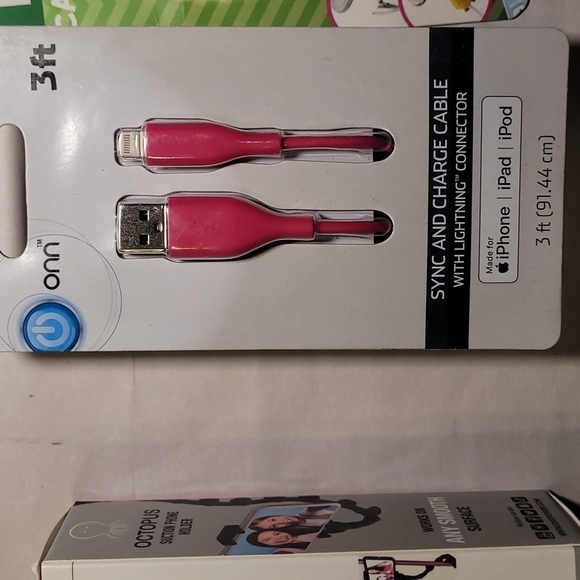 IPhone,  IPad Or IPod Charge Cable - Picture 1 of 2